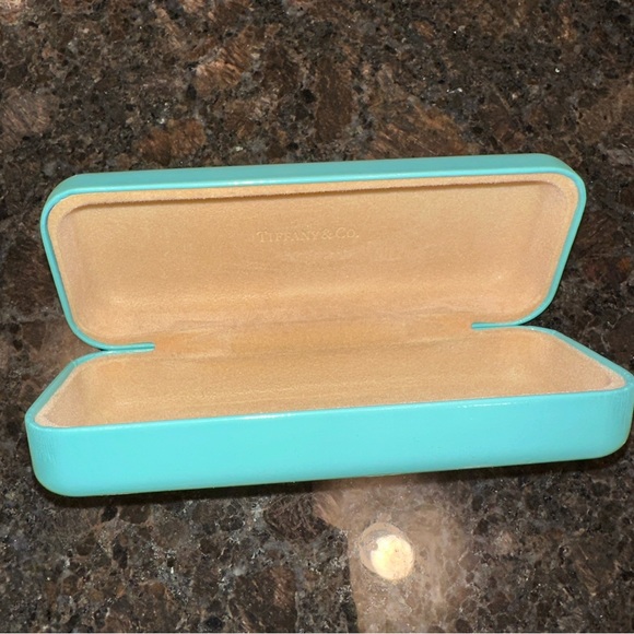 Tiffany & Co. Hard Shell Eyeglass Case With Cleaning Cloth - Picture 4 of 9